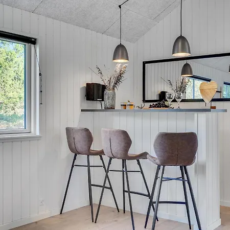 Awesome In With Kitchen Holiday home *